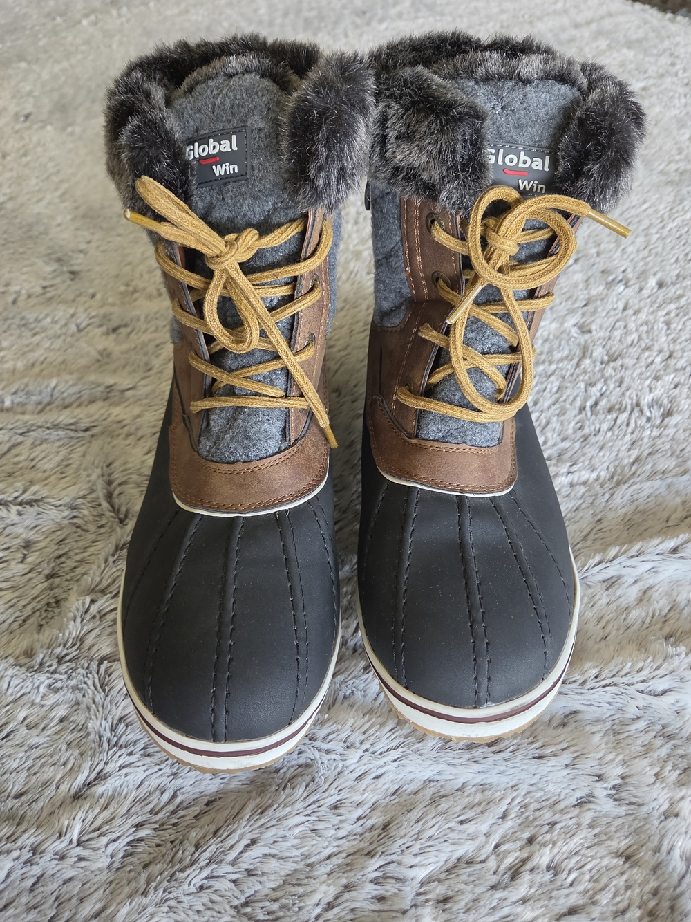 Global Win Womens  Waterproof Snow Boots with Faux Fur Collar Sz 10.5